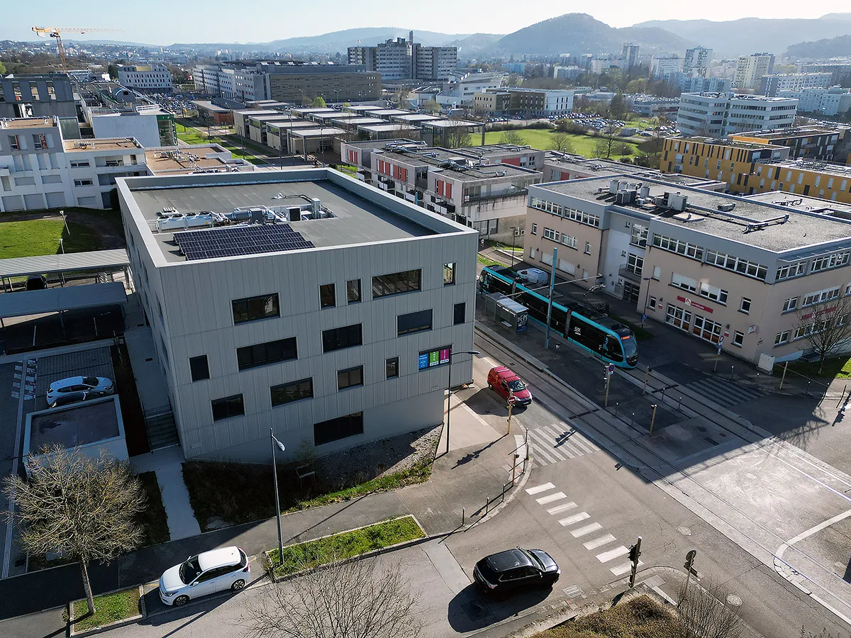 batiment de consultation - Centre de Chirurgie Orale de Besan&ccedil;on